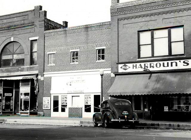 Kal Theatre - Kal Theater (newer photo)
